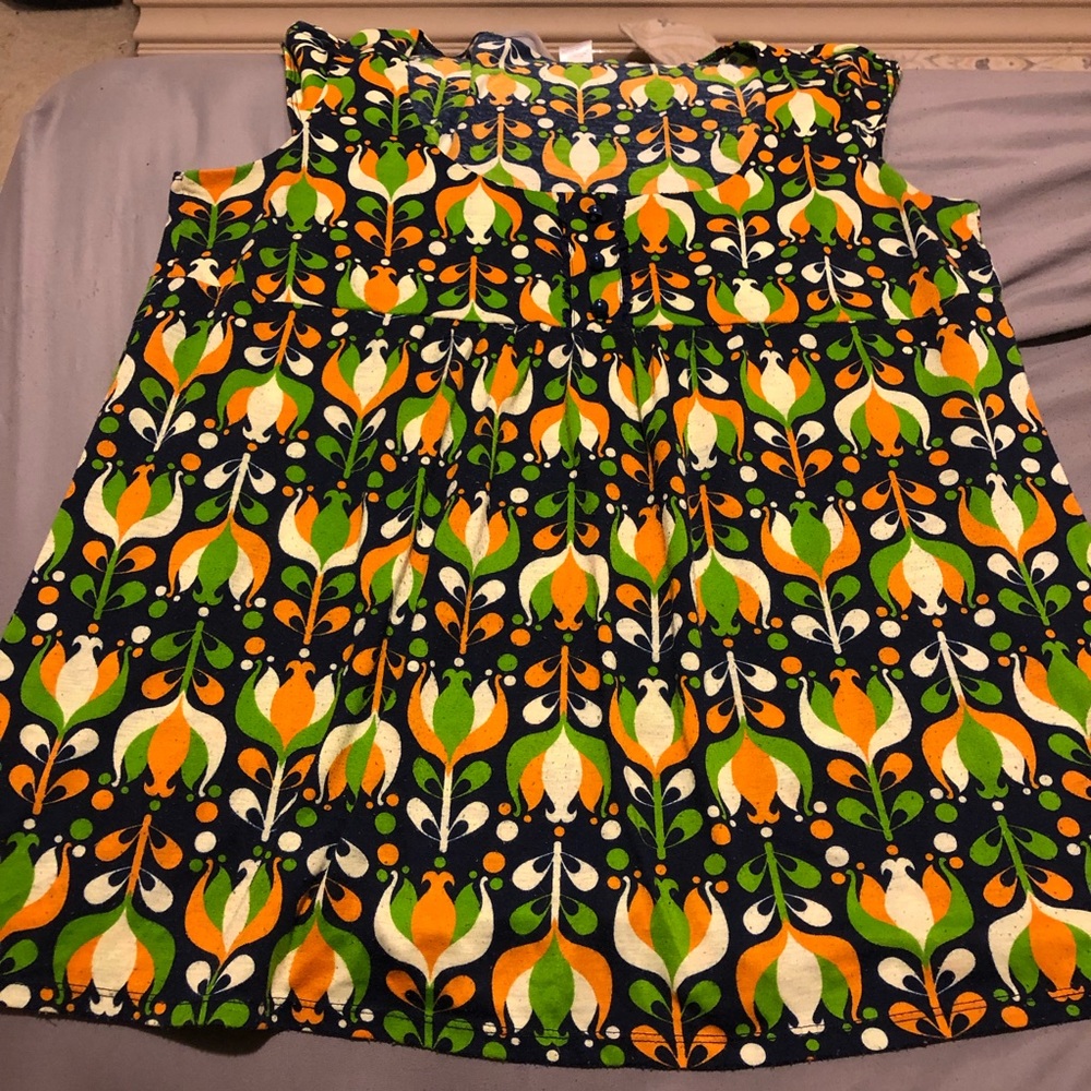 Funky pattern top